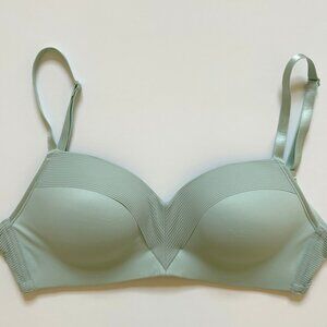 Soma Cooling Wireless Bra 34D in Harbor Green